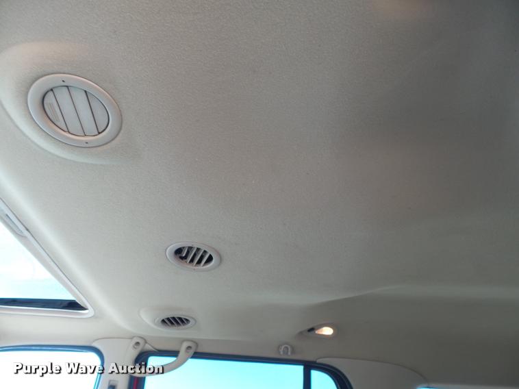 image for item DB1937 2001 Ford Expedition Eddie Bauer SUV