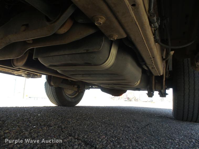 image for item DB1937 2001 Ford Expedition Eddie Bauer SUV