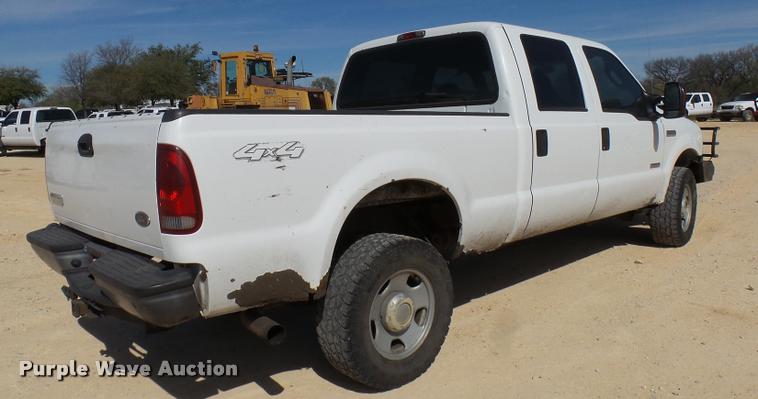 image for item DB2428 2005 Ford F350 Super Duty Crew Cab pickup truck