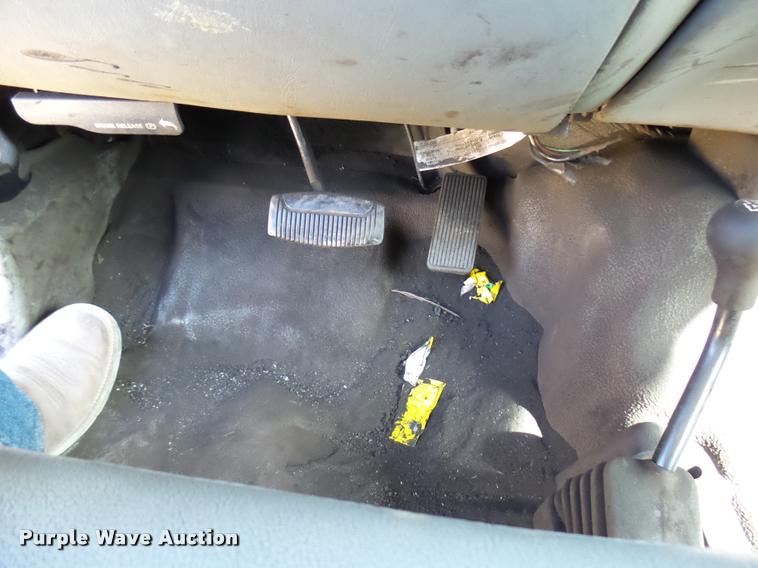 image for item DB2428 2005 Ford F350 Super Duty Crew Cab pickup truck