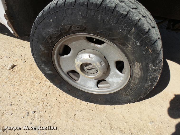 image for item DB2428 2005 Ford F350 Super Duty Crew Cab pickup truck