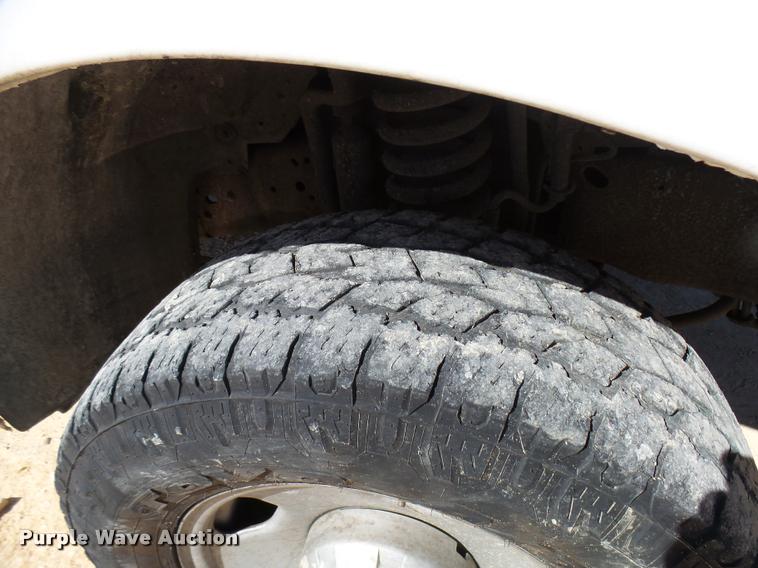 image for item DB2428 2005 Ford F350 Super Duty Crew Cab pickup truck