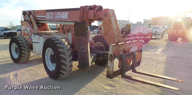 image for item DB2430 1999 Sky Trak 10054 telehandler
