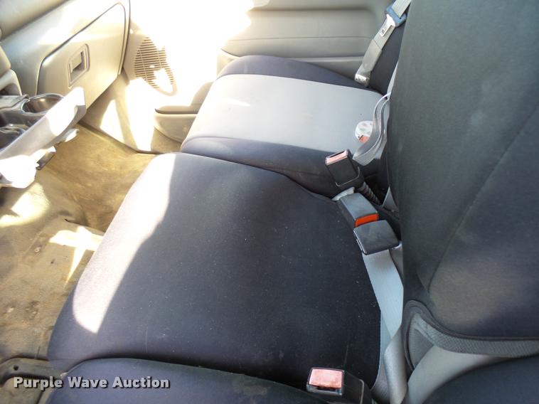 image for item DB2431 2002 Ford F350 Super Duty SuperCab pickup truck