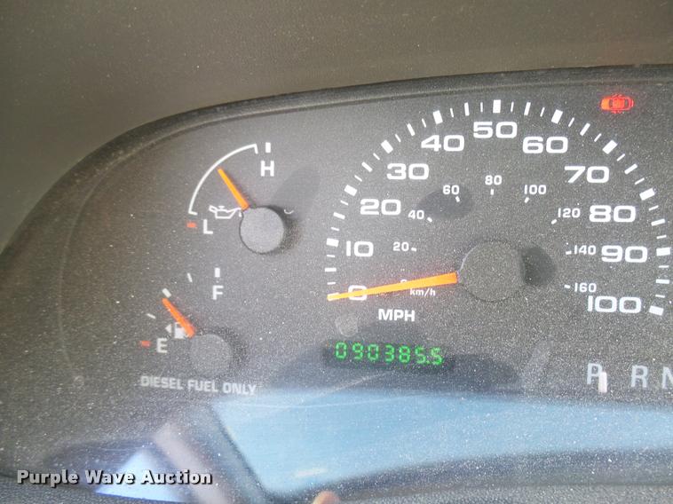 image for item DB2431 2002 Ford F350 Super Duty SuperCab pickup truck