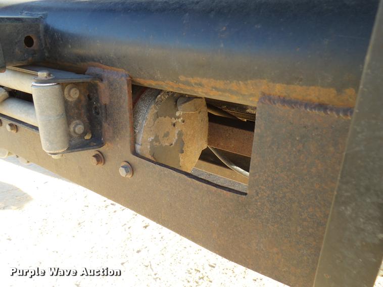 image for item DB2431 2002 Ford F350 Super Duty SuperCab pickup truck