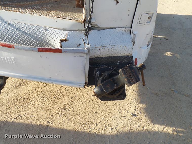 image for item DB2431 2002 Ford F350 Super Duty SuperCab pickup truck