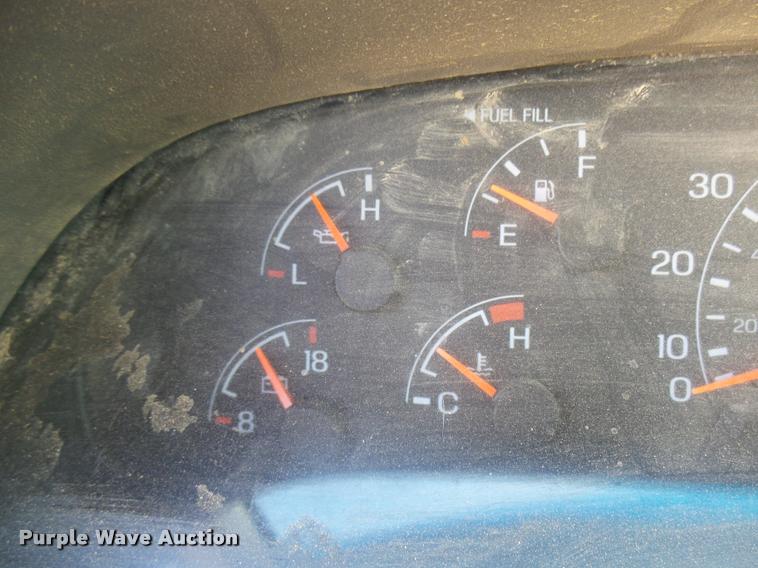 image for item DB2432 2001 Ford F350 Super Duty SuperCab pickup truck