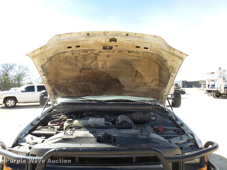 image for item DB2432 2001 Ford F350 Super Duty SuperCab pickup truck