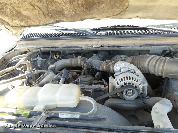 image for item DB2432 2001 Ford F350 Super Duty SuperCab pickup truck