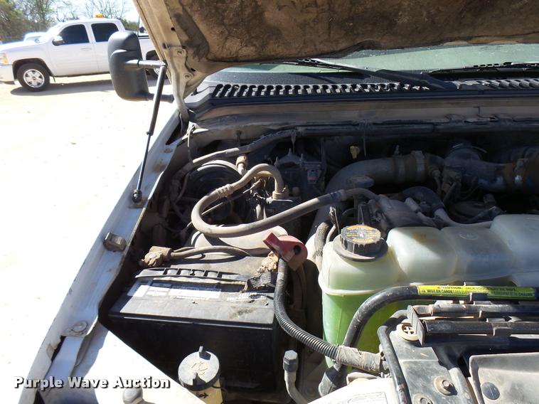 image for item DB2432 2001 Ford F350 Super Duty SuperCab pickup truck