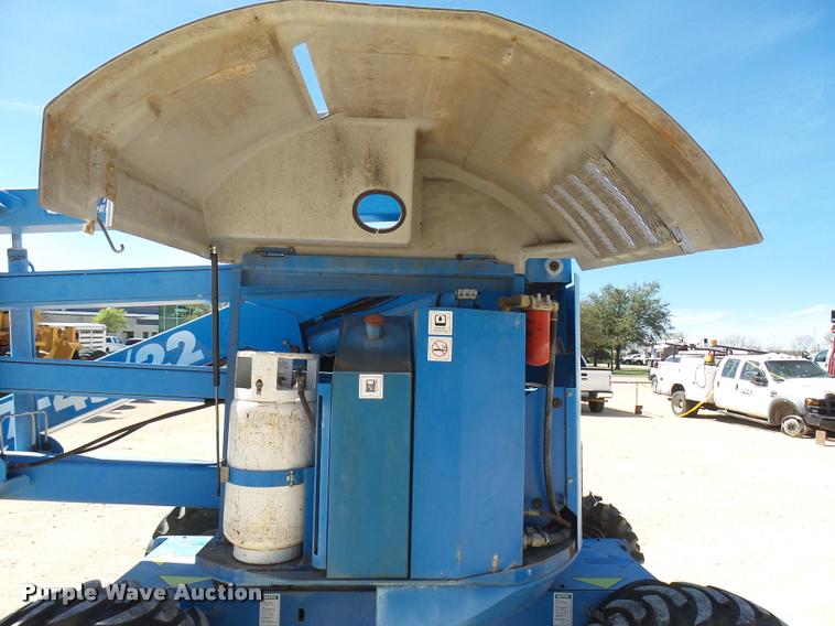 image for item DB2433 1999 Genie Z45/22 boom lift