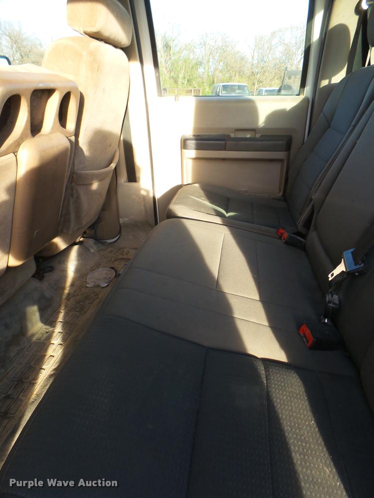 image for item DB2435 2009 Ford F550 Super Duty XL Crew Cab truck cab and chassis