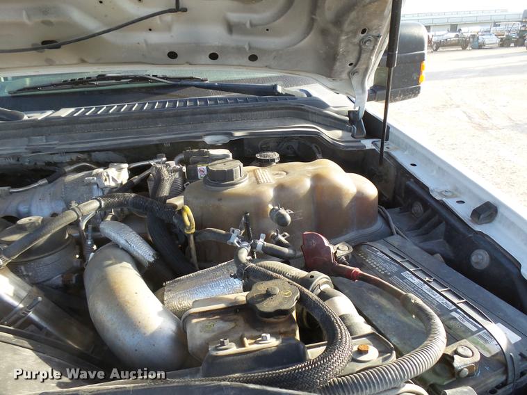 image for item DB2435 2009 Ford F550 Super Duty XL Crew Cab truck cab and chassis