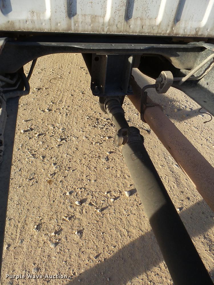 image for item DB2435 2009 Ford F550 Super Duty XL Crew Cab truck cab and chassis