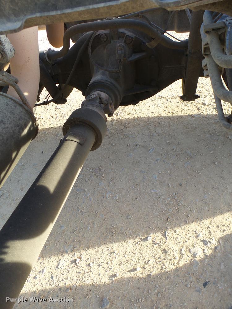 image for item DB2435 2009 Ford F550 Super Duty XL Crew Cab truck cab and chassis