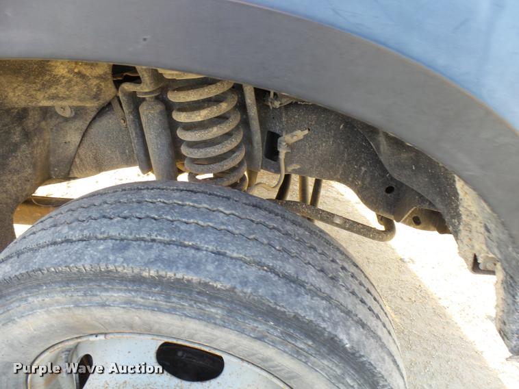 image for item DB2435 2009 Ford F550 Super Duty XL Crew Cab truck cab and chassis