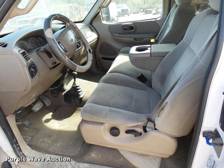 image for item DB2436 2002 Ford F150 SuperCab pickup truck