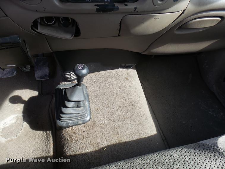 image for item DB2436 2002 Ford F150 SuperCab pickup truck