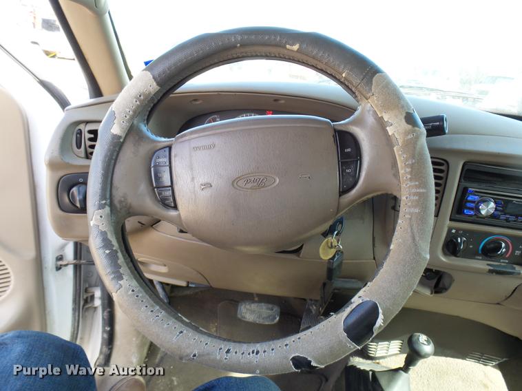 image for item DB2436 2002 Ford F150 SuperCab pickup truck