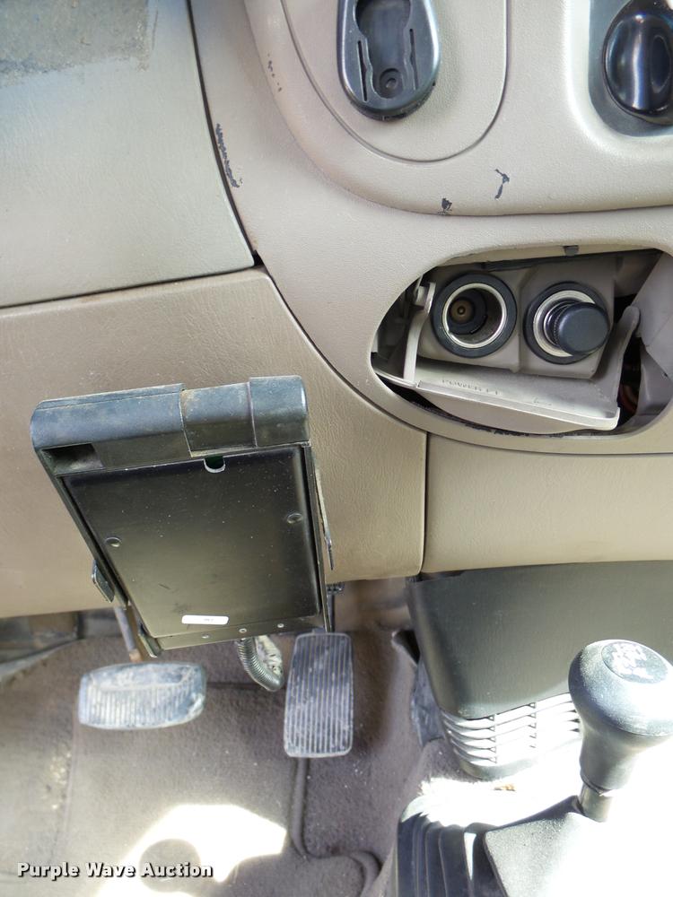 image for item DB2436 2002 Ford F150 SuperCab pickup truck