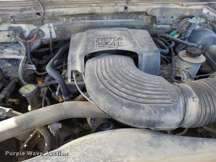 image for item DB2436 2002 Ford F150 SuperCab pickup truck