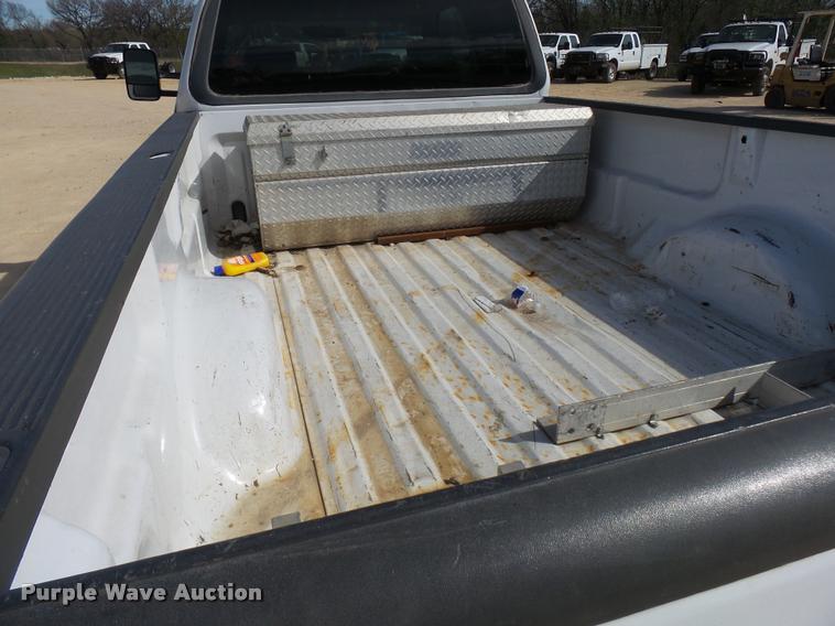 image for item DB2436 2002 Ford F150 SuperCab pickup truck