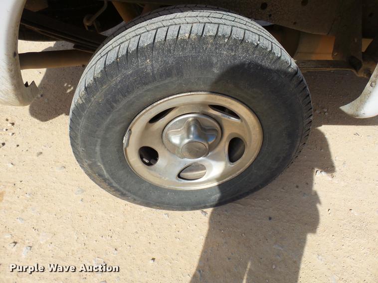 image for item DB2436 2002 Ford F150 SuperCab pickup truck