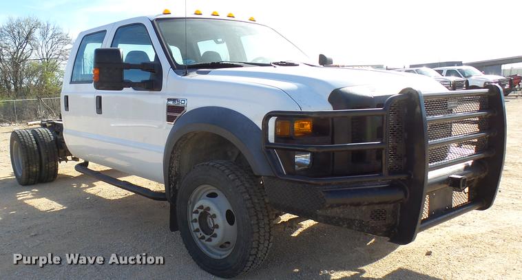 image for item DB2438 2009 Ford F550 Super Duty Crew Cab truck cab and chassis