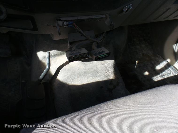 image for item DB2438 2009 Ford F550 Super Duty Crew Cab truck cab and chassis