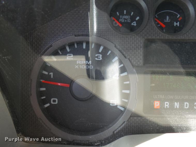 image for item DB2438 2009 Ford F550 Super Duty Crew Cab truck cab and chassis