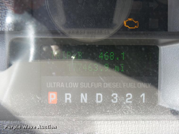 image for item DB2438 2009 Ford F550 Super Duty Crew Cab truck cab and chassis