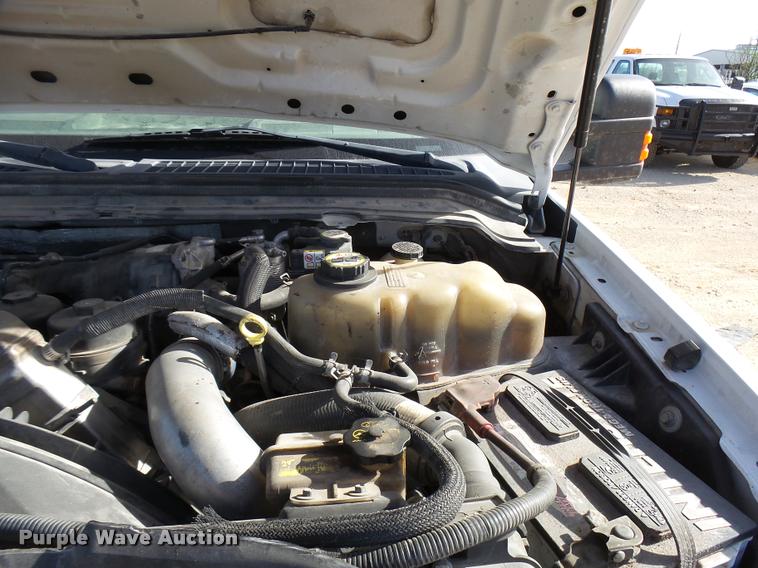 image for item DB2438 2009 Ford F550 Super Duty Crew Cab truck cab and chassis