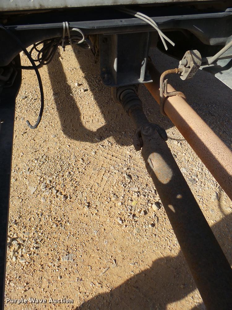 image for item DB2438 2009 Ford F550 Super Duty Crew Cab truck cab and chassis