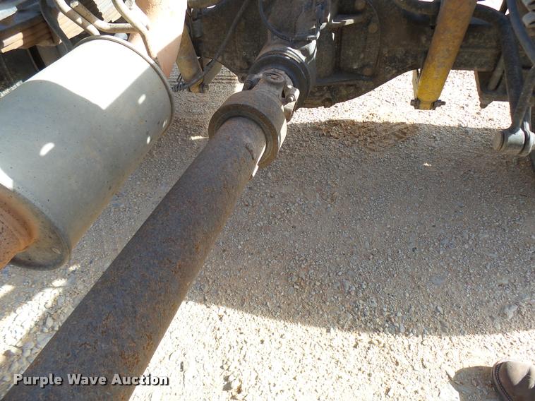 image for item DB2438 2009 Ford F550 Super Duty Crew Cab truck cab and chassis