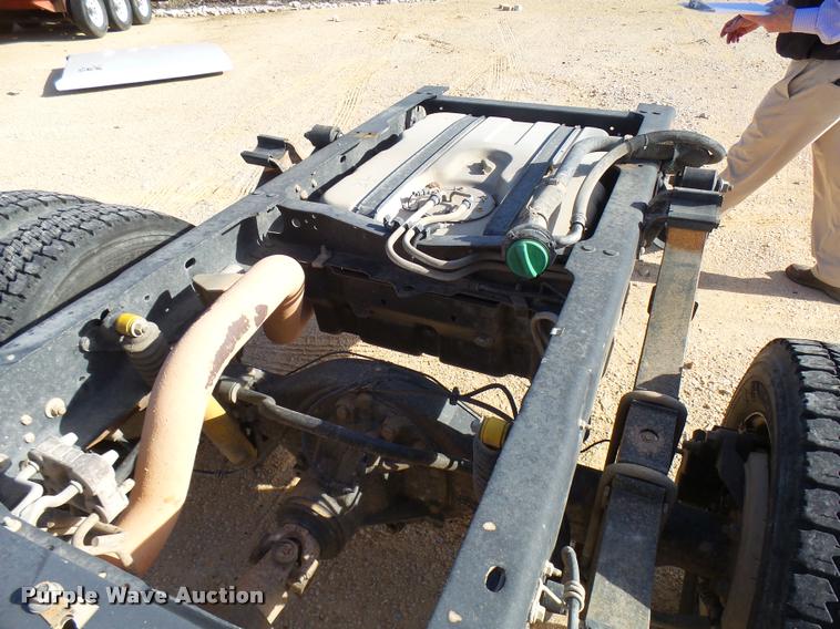 image for item DB2438 2009 Ford F550 Super Duty Crew Cab truck cab and chassis