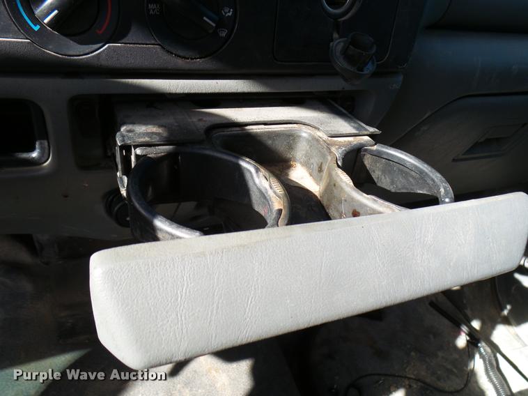 image for item DB2439 2007 Ford F550 Super Duty XL Crew Cab flatbed truck