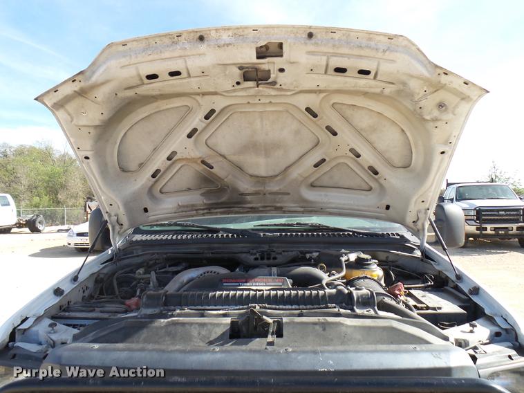 image for item DB2439 2007 Ford F550 Super Duty XL Crew Cab flatbed truck