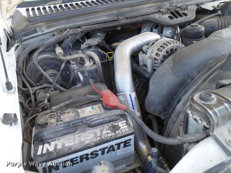 image for item DB2439 2007 Ford F550 Super Duty XL Crew Cab flatbed truck