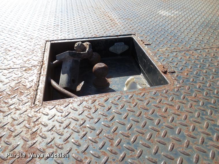 image for item DB2439 2007 Ford F550 Super Duty XL Crew Cab flatbed truck