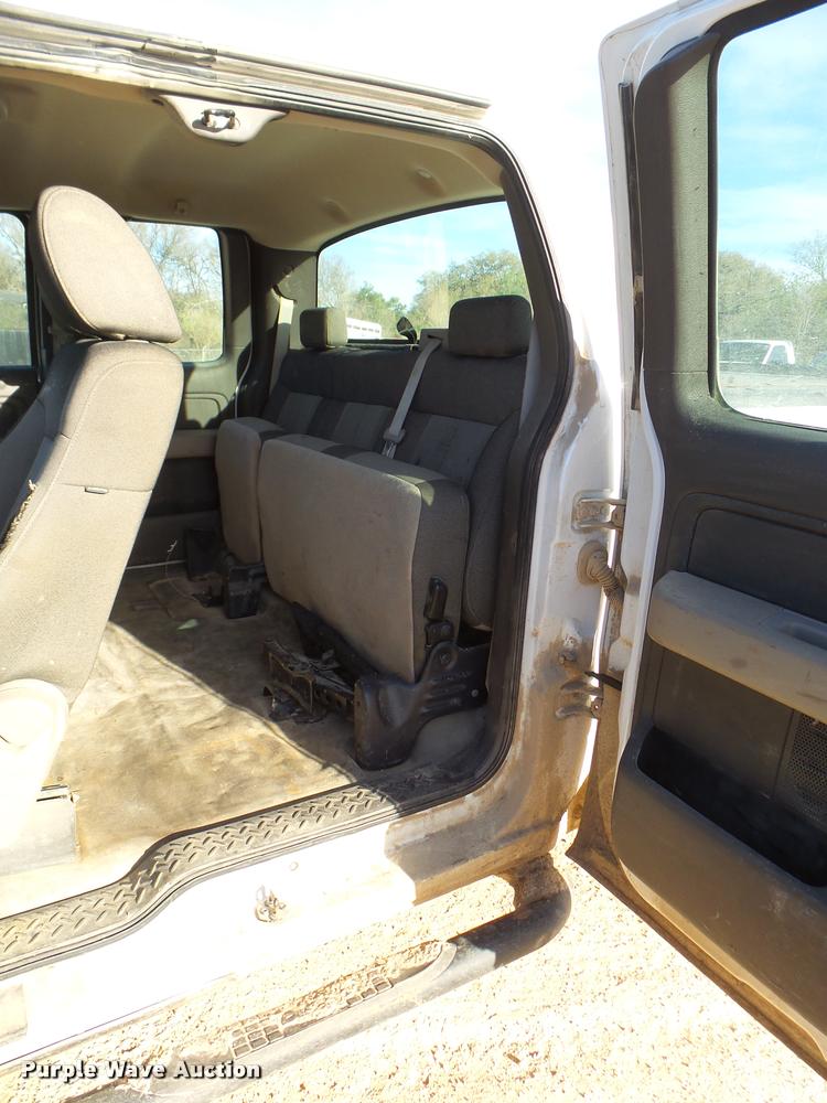 image for item DB2442 2009 Ford F150 SuperCab pickup truck