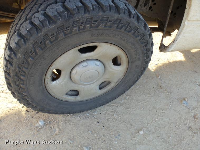 image for item DB2442 2009 Ford F150 SuperCab pickup truck