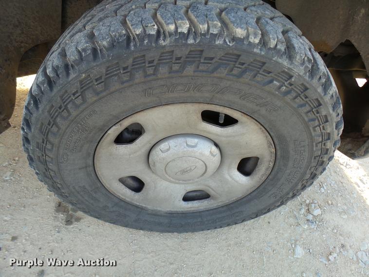 image for item DB2442 2009 Ford F150 SuperCab pickup truck