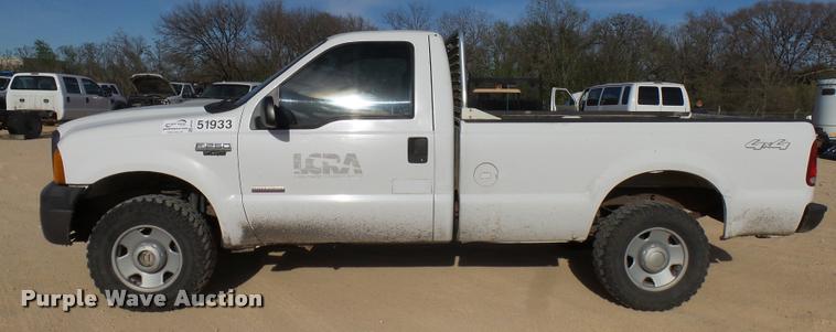 image for item DB2448 2006 Ford F250 Super Duty pickup truck