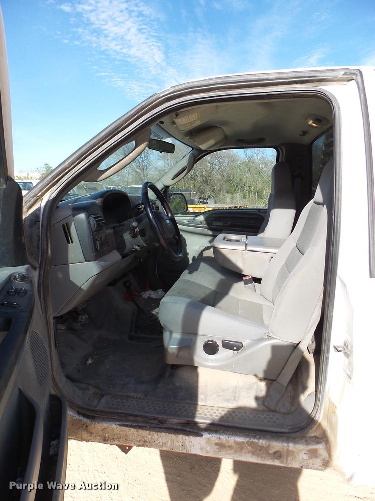 image for item DB2448 2006 Ford F250 Super Duty pickup truck