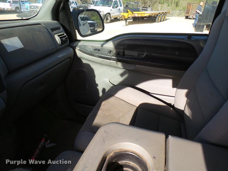 image for item DB2448 2006 Ford F250 Super Duty pickup truck