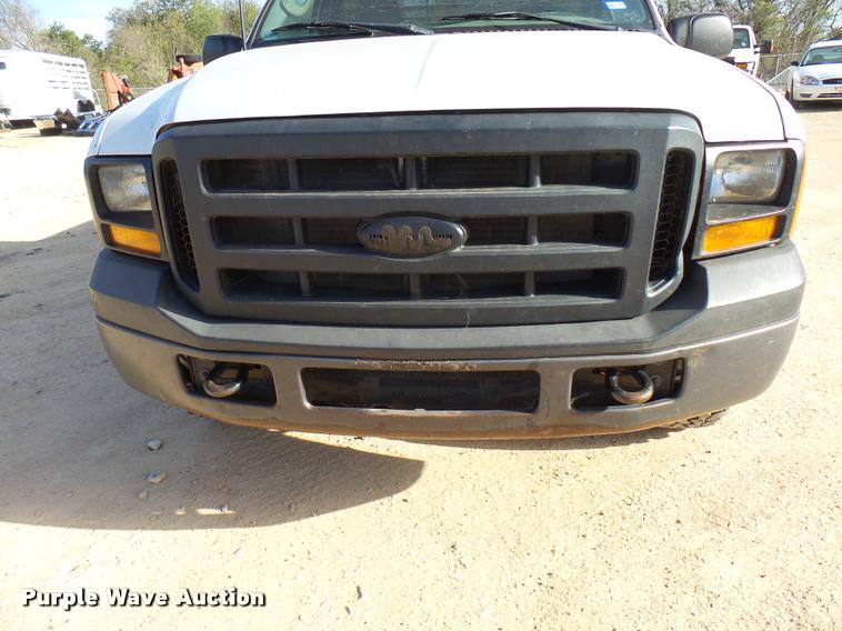 image for item DB2448 2006 Ford F250 Super Duty pickup truck