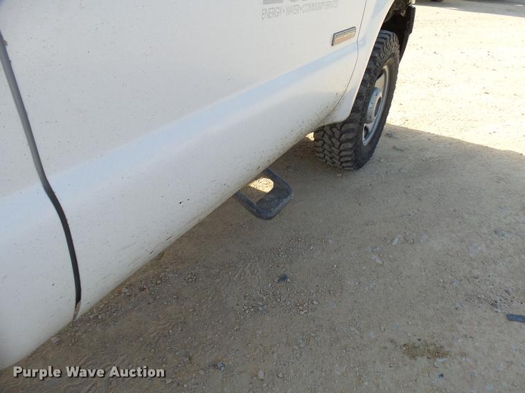 image for item DB2448 2006 Ford F250 Super Duty pickup truck