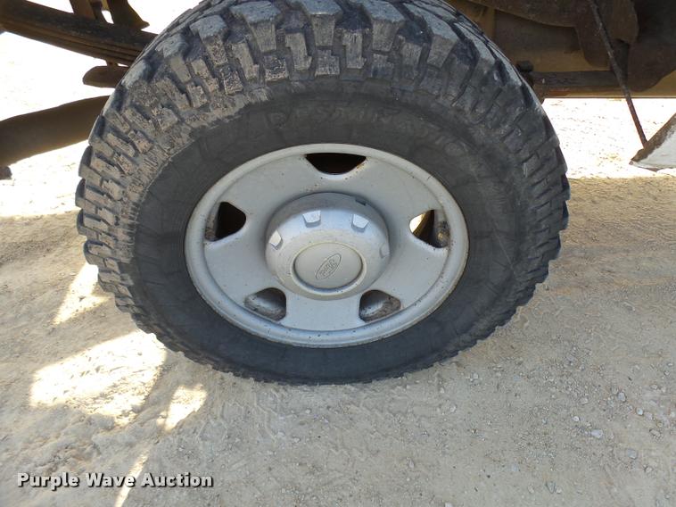 image for item DB2448 2006 Ford F250 Super Duty pickup truck