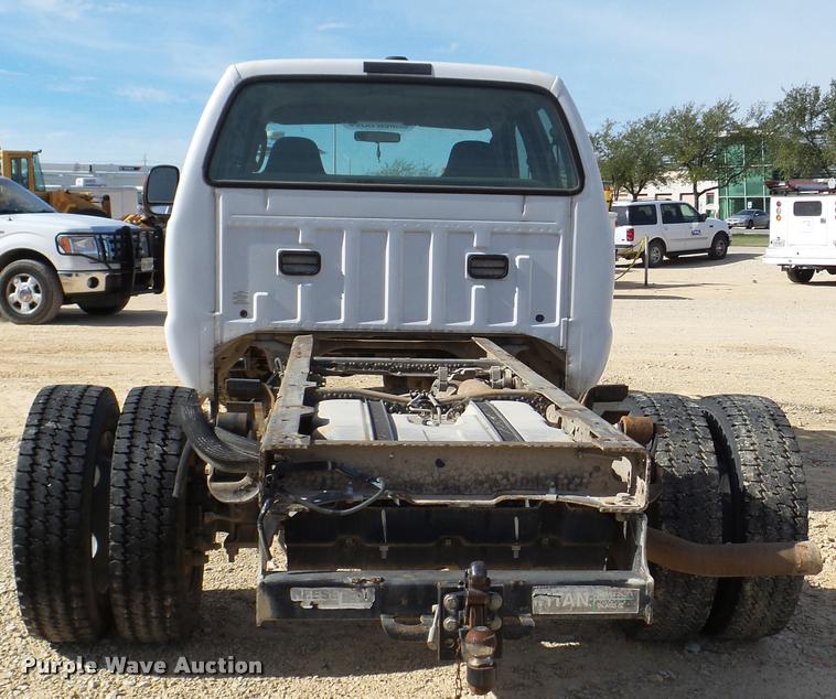 image for item DB2450 2004 Ford F550 Crew Cab truck cab and chassis